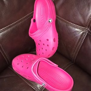 pink crocs